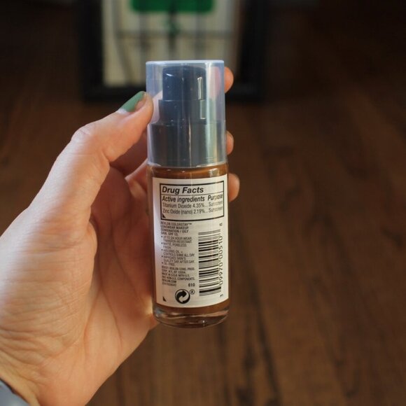 Variety Cosmetic Bundle of Liquid Foundation | L'Oréal Paris, Maybelline… - Picture 11 of 12